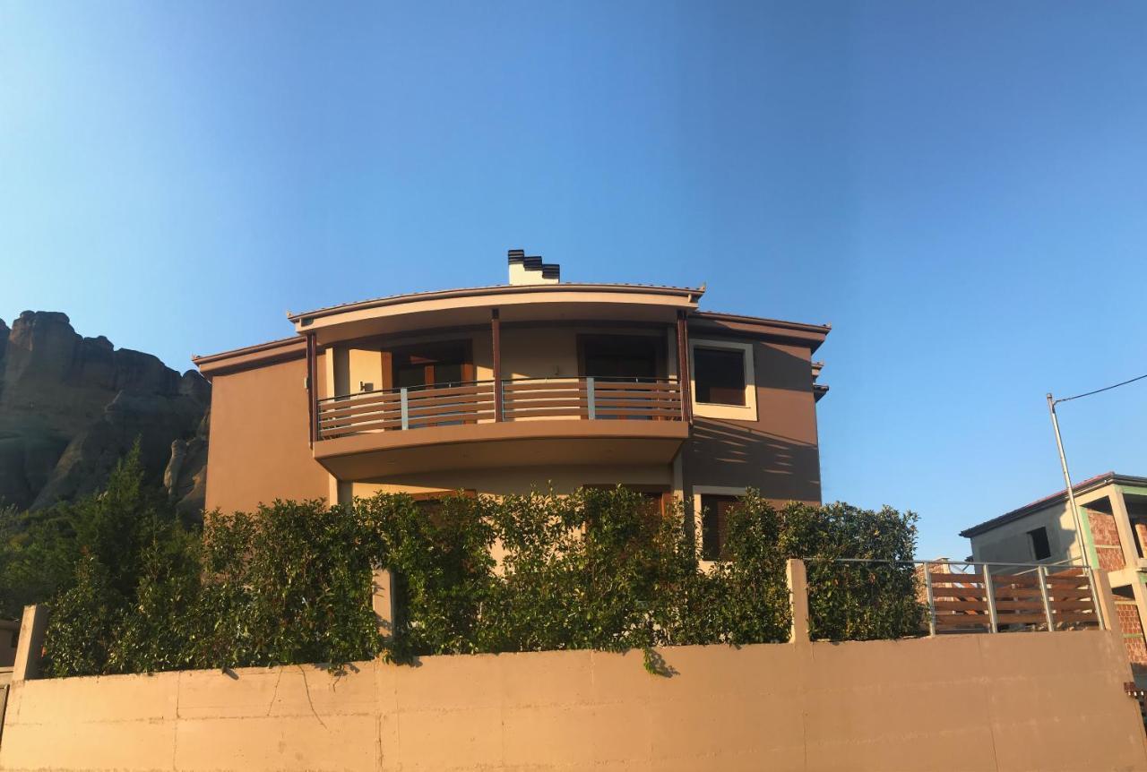Villa Under Meteora Kalambaka Exterior photo