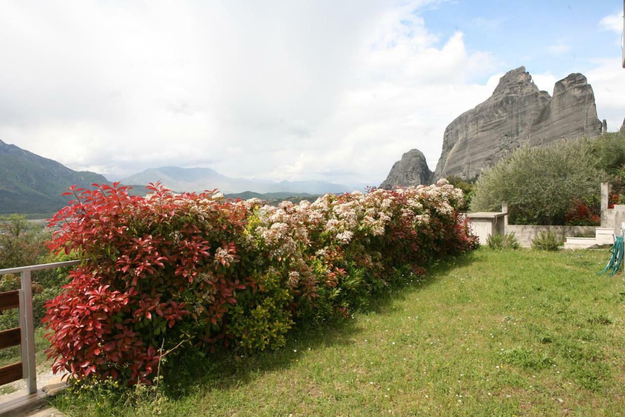 Villa Under Meteora Kalambaka Exterior photo